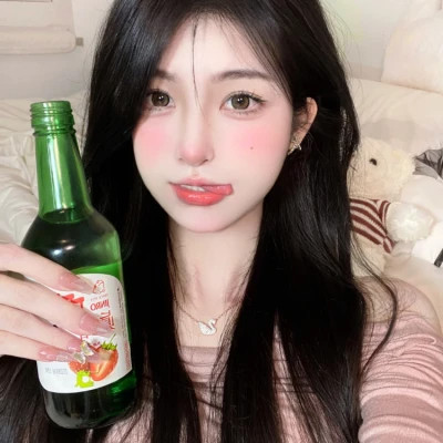 2025年最新女生头像