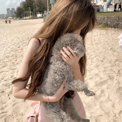 独一无二的2025年女生头像