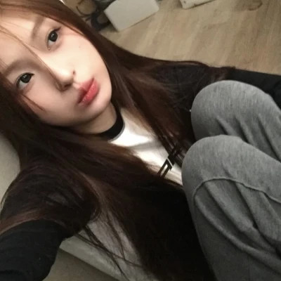 独一无二的2025年女生头像