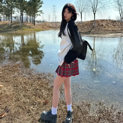 最新2025年女生头像推荐