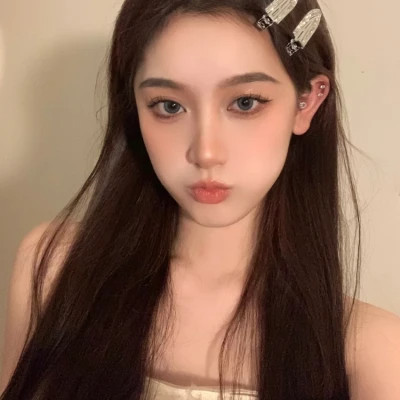 最新2025年女生头像推荐