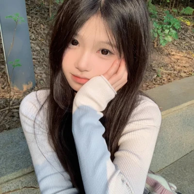最新2025年女生头像推荐