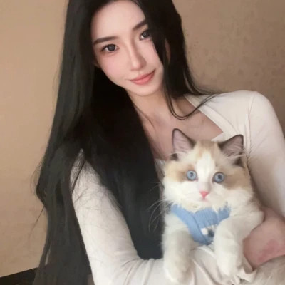 最新2025年女生头像推荐