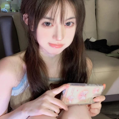 最新2025年女生头像推荐
