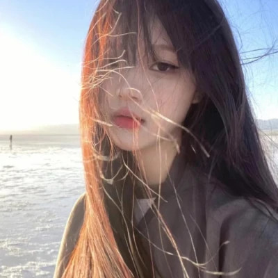 最新2025年女生头像推荐