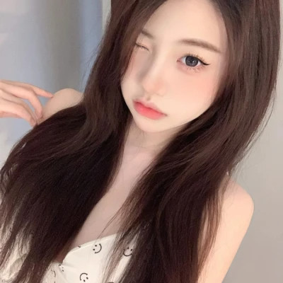最新2025年女生头像推荐
