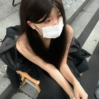 2025年最时尚的女生头像