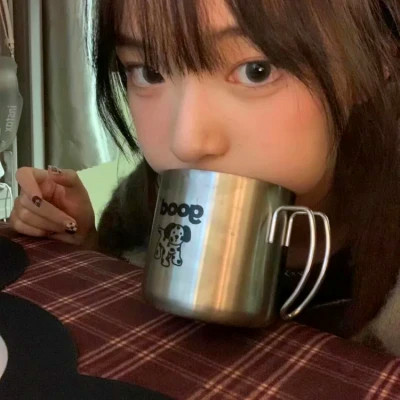2025年最迷人的女生头像