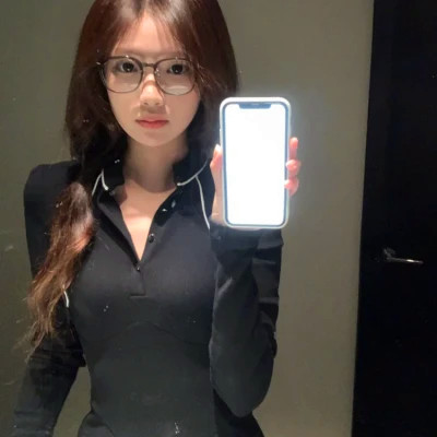 2025年最迷人的女生头像