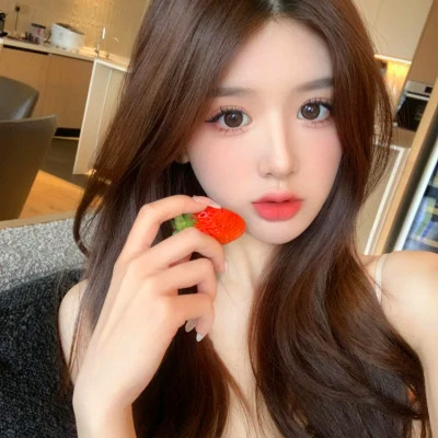 2025年最迷人的女生头像