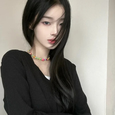 2025年很受欢迎的女生头像