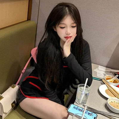 2025年很受欢迎的女生头像