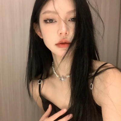 2025年最新潮女生头像