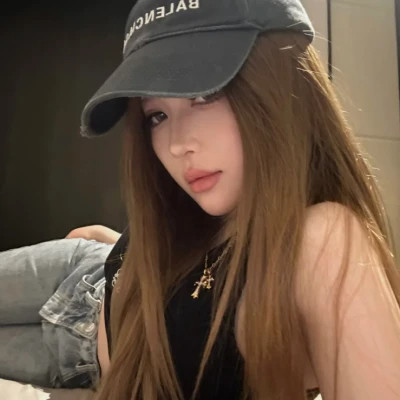 2025年最新美丽动人女生头像