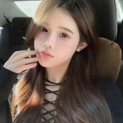精致优雅的2025女生头像