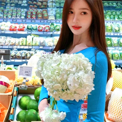 美美的女生头像
