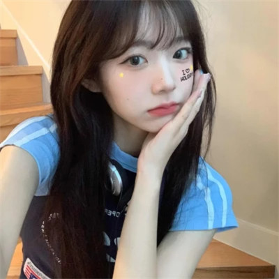 2025年最精美的女生头像