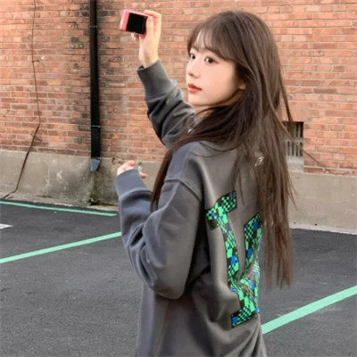 2025年最精美的女生头像