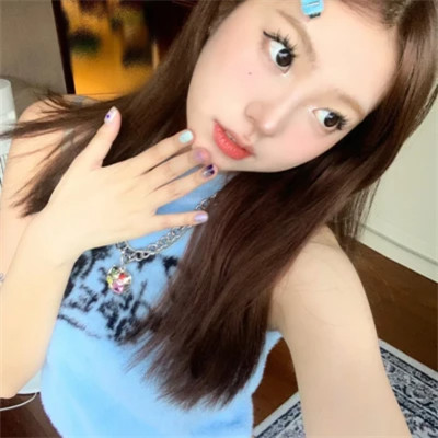 2025年最精美的女生头像