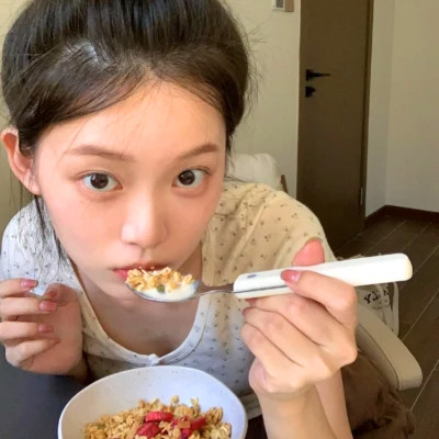 让你惊艳的2025年女生头像
