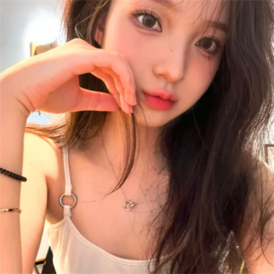 2025年的好看女生头像