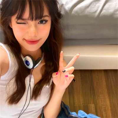 2025年的好看女生头像