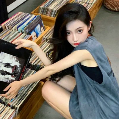 2025年的好看女生头像