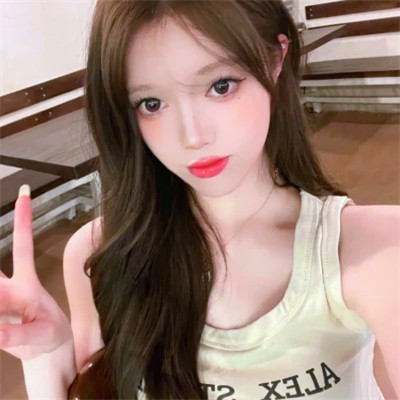 2025年的好看女生头像