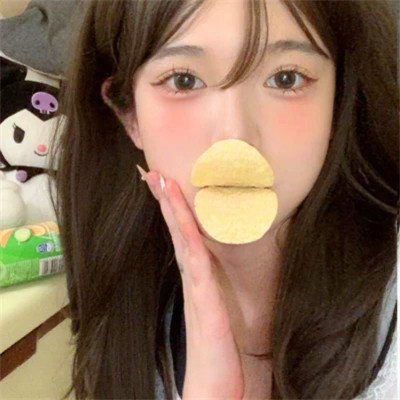 2025年的好看女生头像
