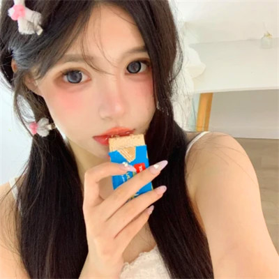 2025年最美女生头像