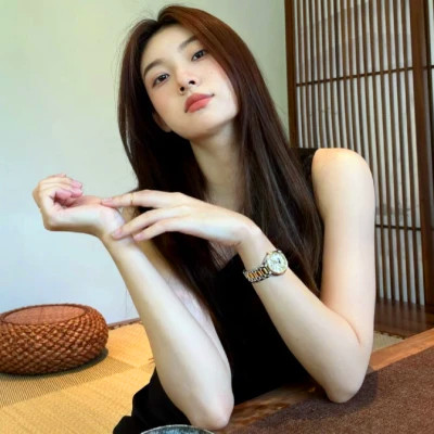 2025年高清最新的女生头像