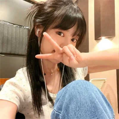 2025年高清最新的女生头像