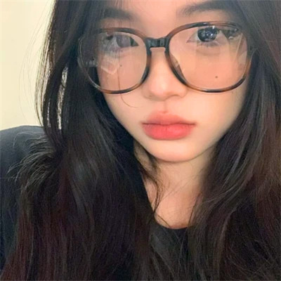 2025年高清最新的女生头像