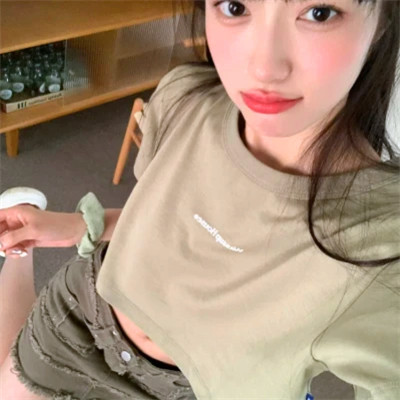 2025年高清最新的女生头像