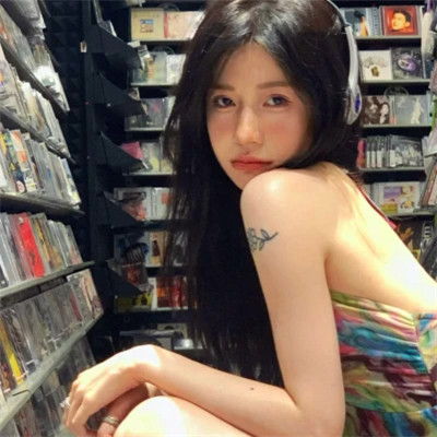超火的2025女生全新头像