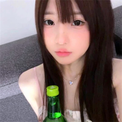 美到炸裂的2025女生全新头像