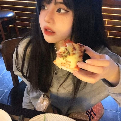 美到炸裂的2025女生全新头像