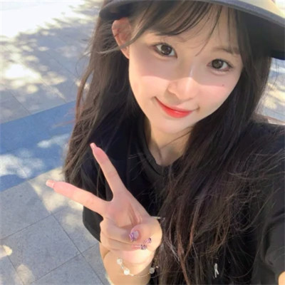 美到炸裂的2025女生全新头像