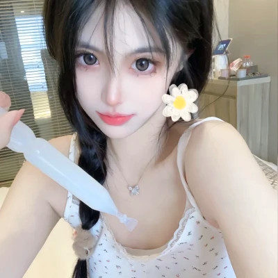 美到炸裂的2025女生全新头像
