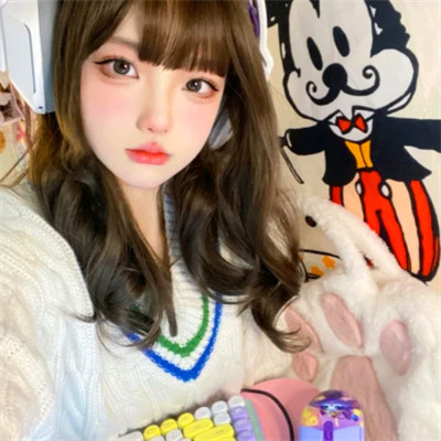2025年女生最in的漂亮头像
