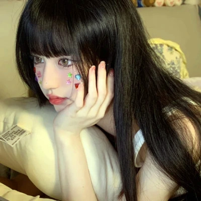 2025年女生最in的漂亮头像