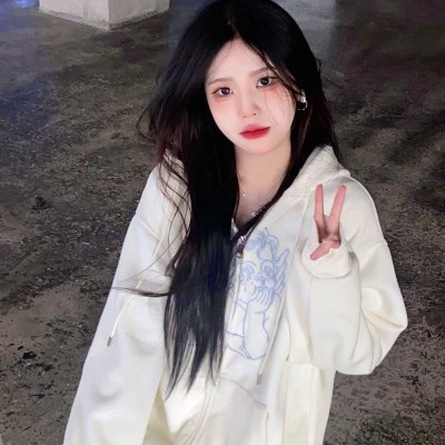 2025年女生最in的漂亮头像