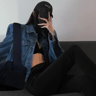 潮流感十足的2025年女生头像