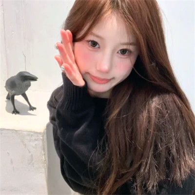 2025年时尚新潮女生头像
