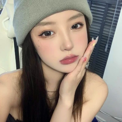 2025年最有魅力的网红女生头像