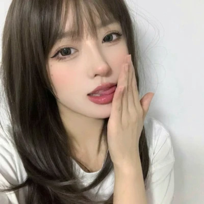 2025年最有魅力的网红女生头像