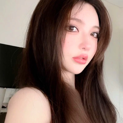 2025年最火爆的女孩头像