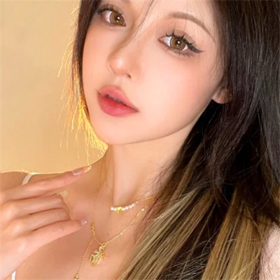 2025年最火爆的女孩头像