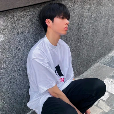 2025年最新男生头像