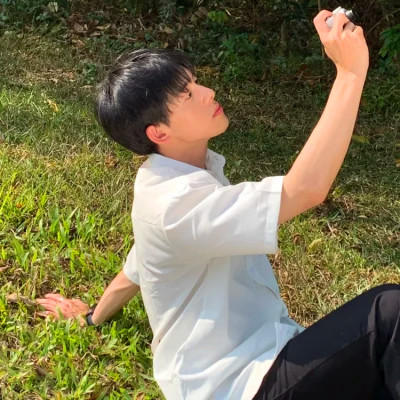 2025最具收藏价值男生头像图片